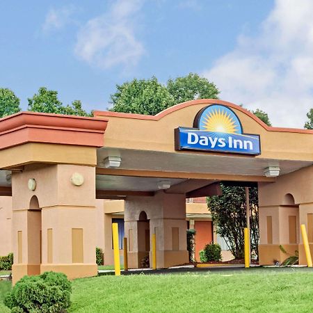 Days Inn By Wyndham Durham/Near Duke University Kültér fotó