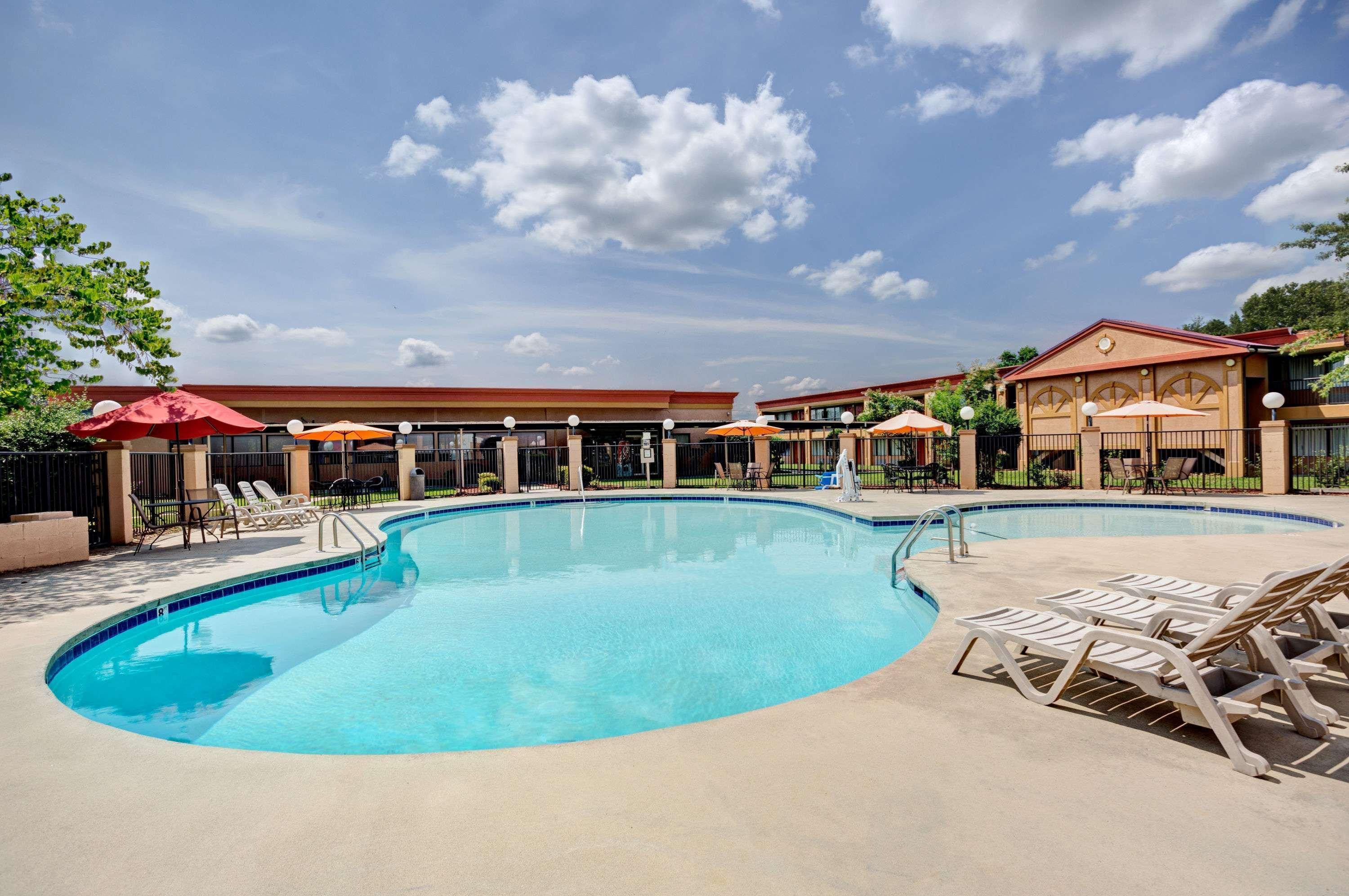 Days Inn By Wyndham Durham/Near Duke University Kültér fotó